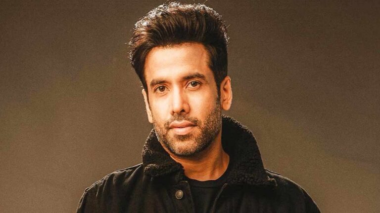 Tusshar Kapoor made a splash even without speaking a dialogue, became famous by being mute in this film.