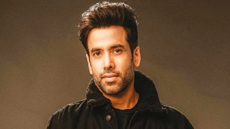 Tusshar Kapoor made a splash even without speaking a dialogue, became famous by being mute in this film.