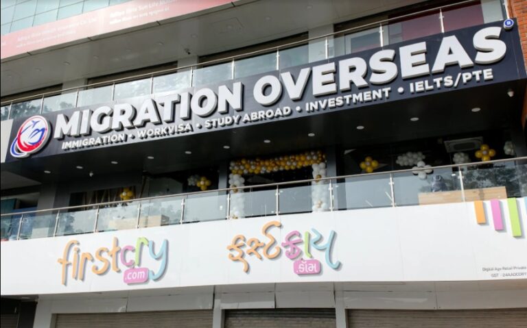 People wasting money in the name of visa beware, CID crime raids in offices of private visa consultancy